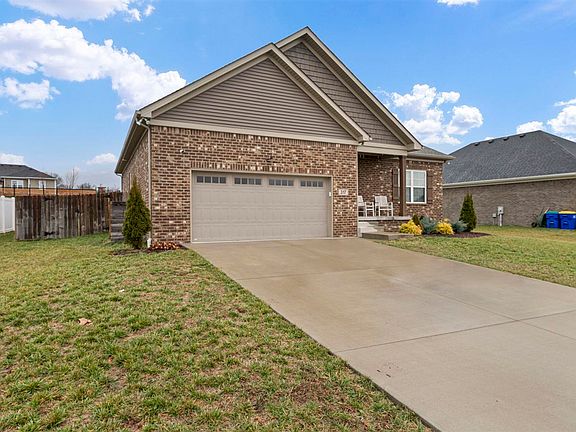 3rd image of 317 Claiborne Cir
