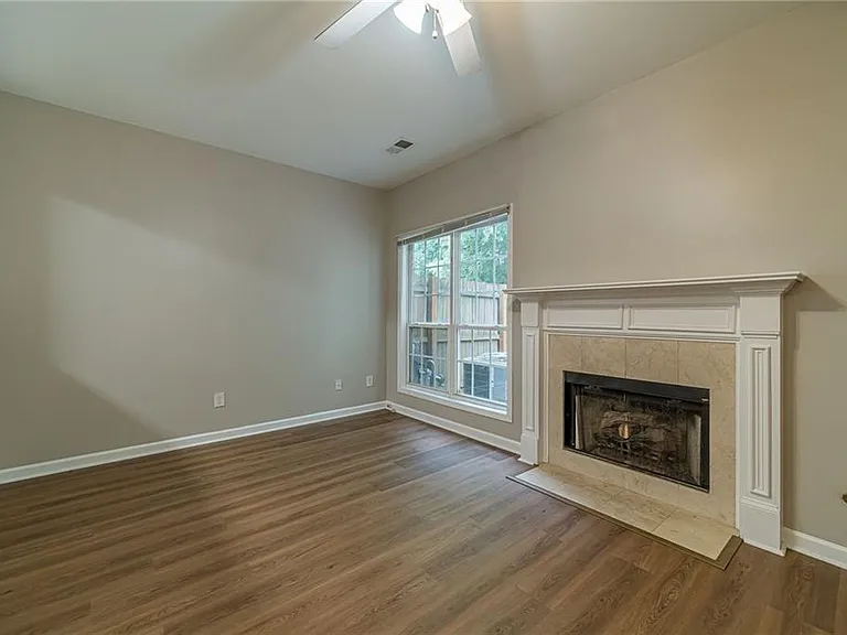 1191 Primrose View Cir — Photo 17