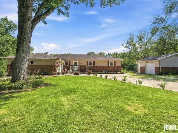 5260 River View Rd, Riverton, IL 62561