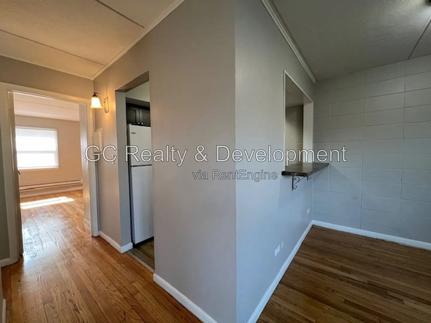 2 bed, 1.0 bath, 1115 sqft, $1,450 — Photo 4