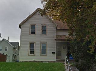 105 W 4th St, Kaukauna, WI 54130