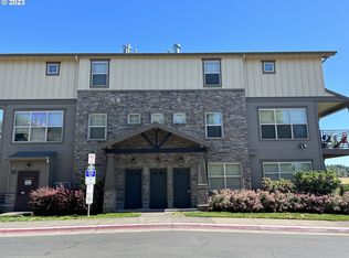 604 NE Adwick Dr, Hillsboro, OR 97006