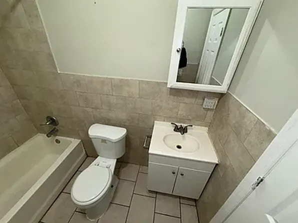 569 W 7th Ave, Roselle, NJ