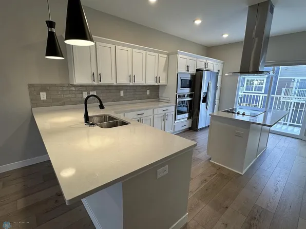 5827 41st St S #1, Fargo, ND 58104