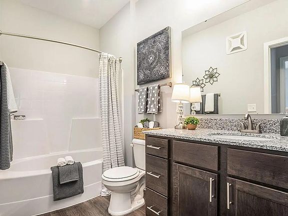 3rd image of 350 Duneland Dr #204