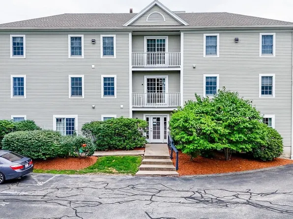 234 Water St APT 301, Wakefield, MA 01880