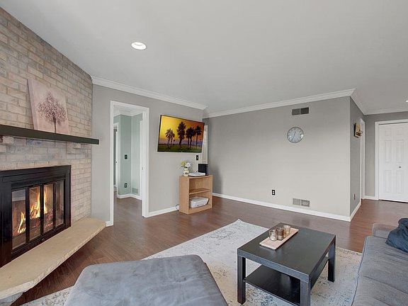 4th image of 4212 Oakmede Ln #116A
