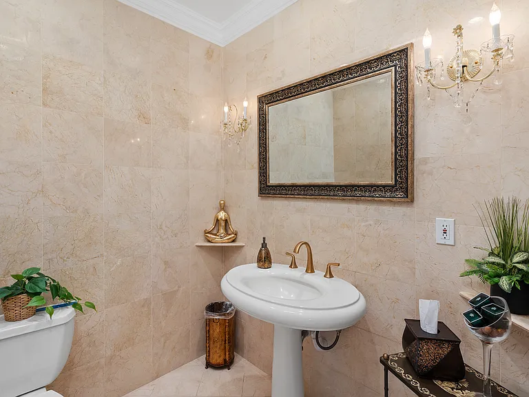 7901 Berger Ave — Photo 14