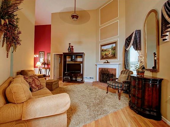 2nd image of 2285 Ashton Dr