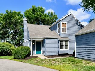 7802 Harbour Isle, Indianapolis, IN 46240