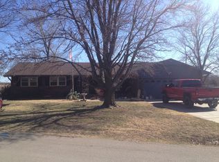 729 W 15th St, Newkirk, OK 74647