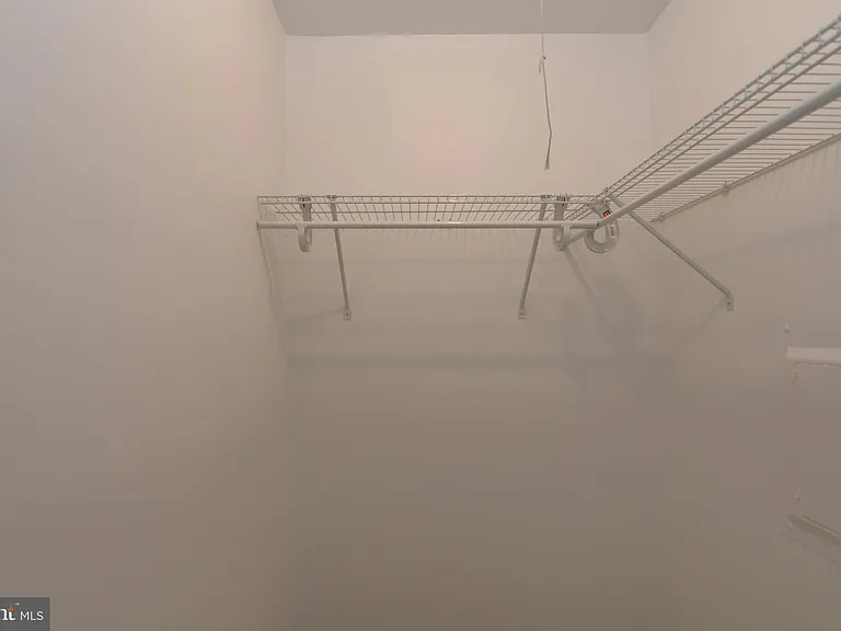 205B Cricklewood Cir — Photo 10