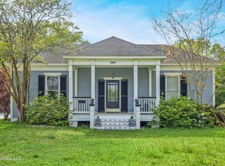 1009 Buena Vista St, Pascagoula, MS 39567