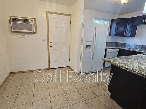 5th image of 3001 E 4th Ave