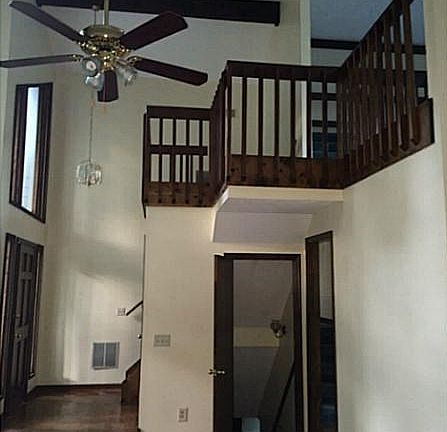 2nd image of 8607 Creekview Ct