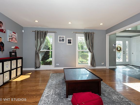 3rd image of 30W114 Saint Andrews Ln