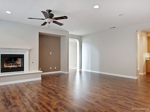 5th image of 29627 Andromeda St