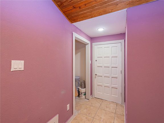 4th image of 10609 Jean Dr