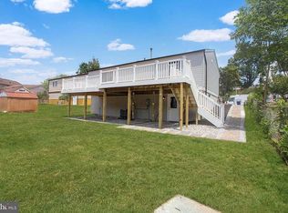 8107 Brown Ct, Alexandria, VA 22306