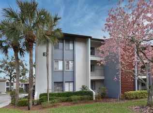 3 Escondido Cir UNIT 3, Altamonte Springs, FL 32701