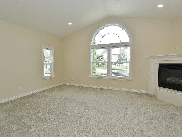 4109 E Man O War Dr — Photo 20