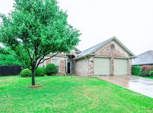 607 Ruth Dr, Kennedale, TX 76060