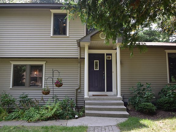 2nd image of 2605 Dilloway Dr