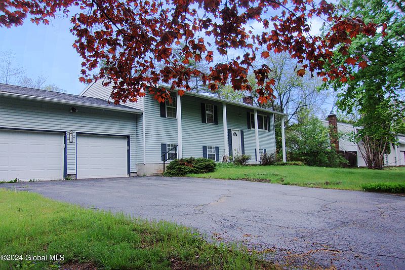 5th image of 11 Casino Drive