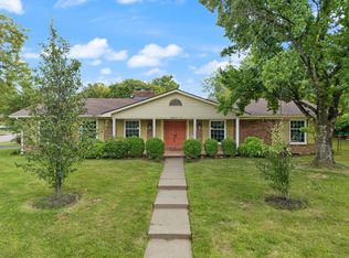 1800 Joan Dr, Lexington, KY 40505