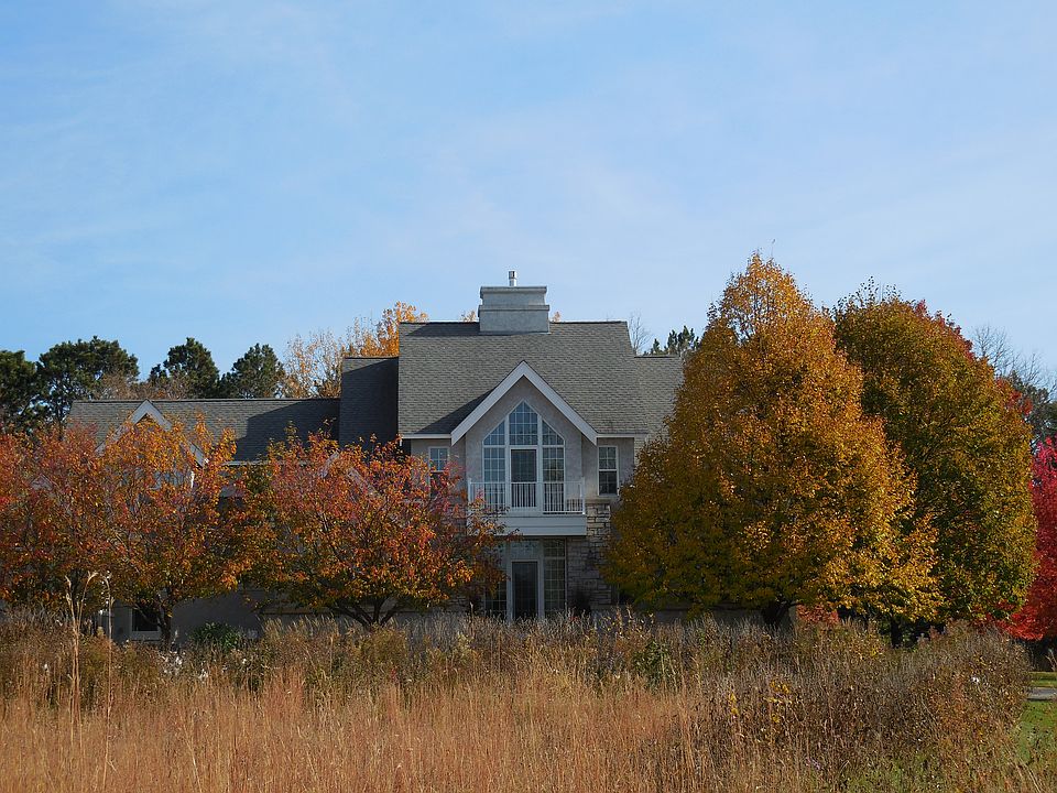 1st image of 4767 McDonald Drive Cir N