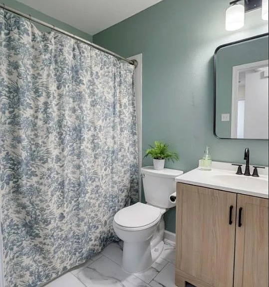 1101 Disraeli Cir — Photo 13