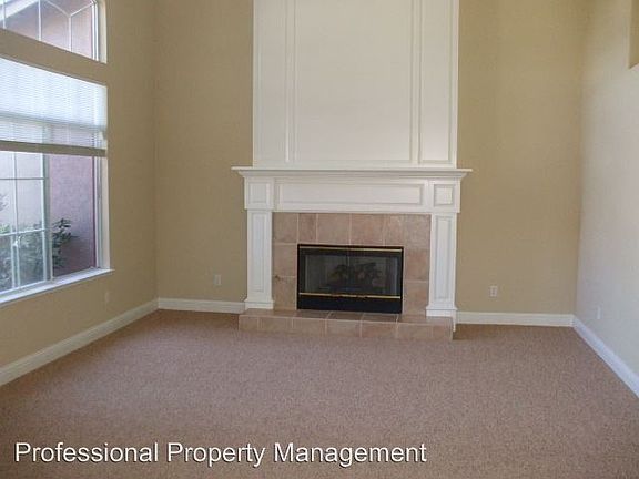5th image of 9046 Erle Blunden Way