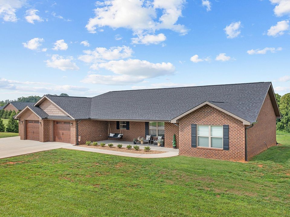 135 Crosslake Ln, Dandridge, TN 37725 MLS 700459 Zillow