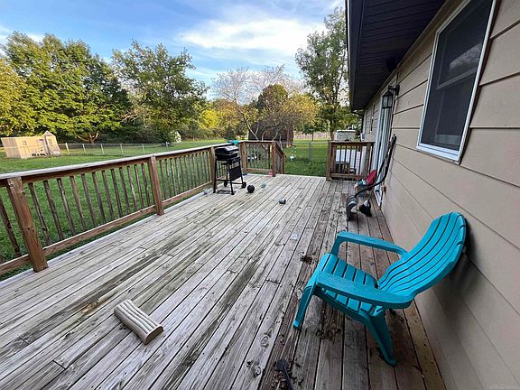 5th image of 390 6th St