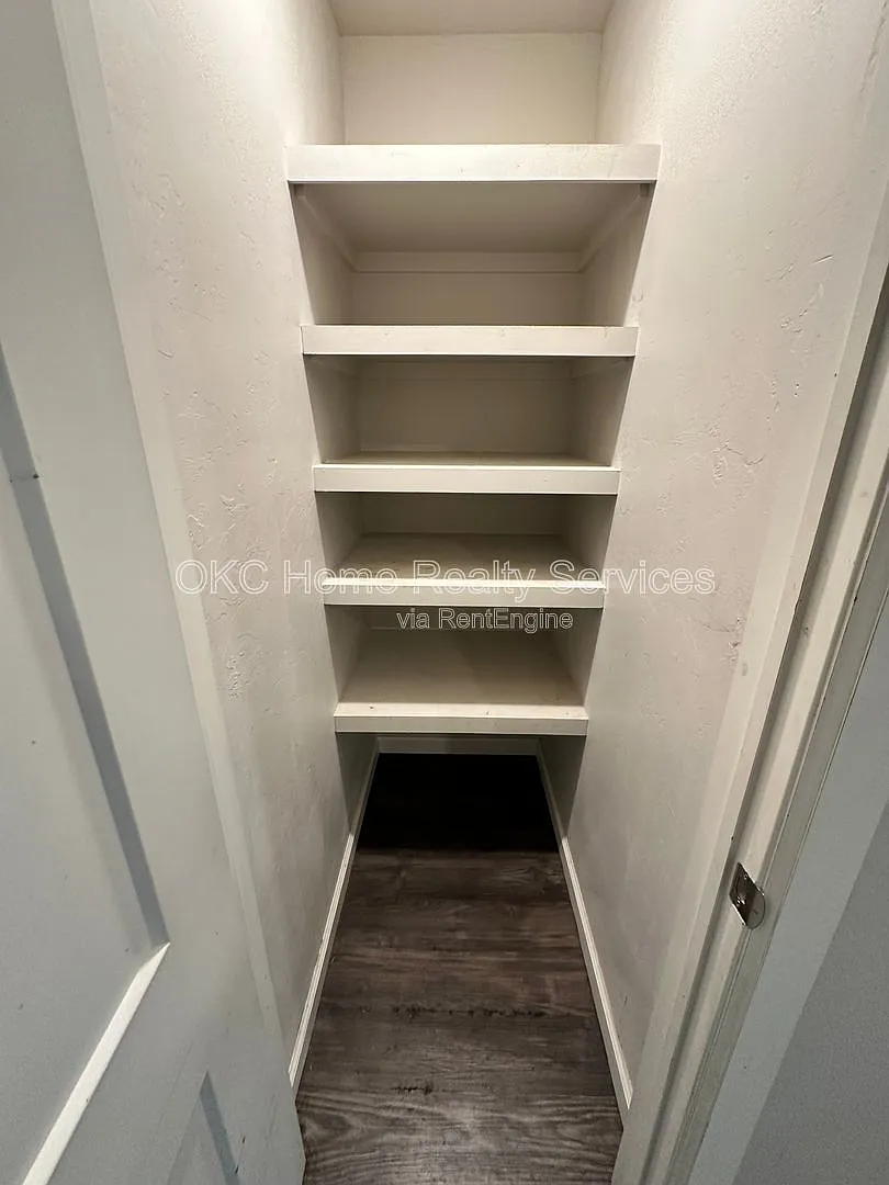 2 bed, 2.0 bath, 1089 sqft, $1,350 — Photo 4