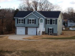 320 Sonny St, Hanover, PA 17331