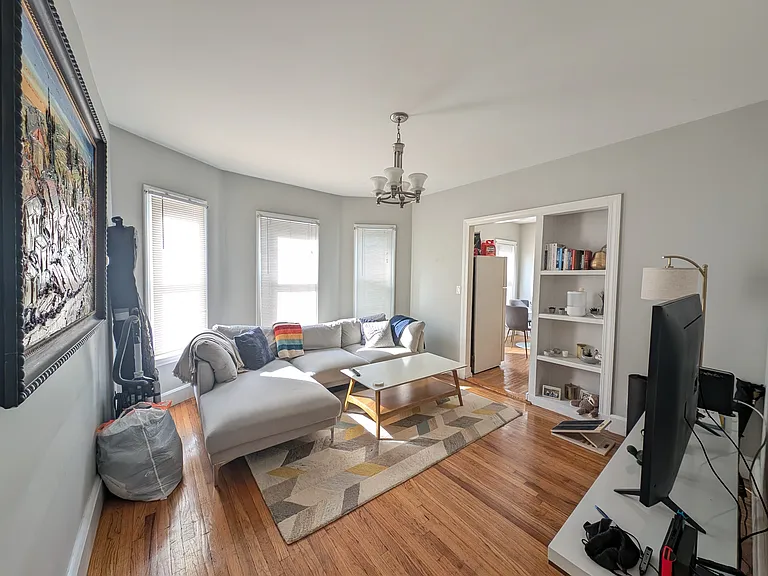 383 Highland Ave #1 — Photo 1