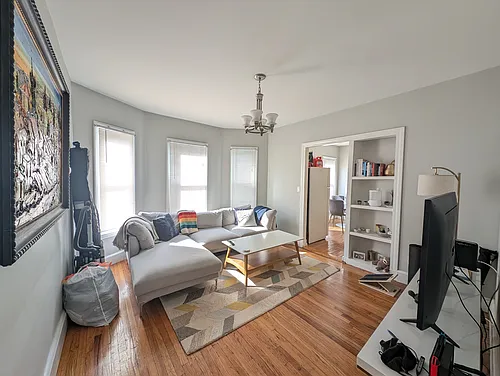 383 Highland Ave Photo 1