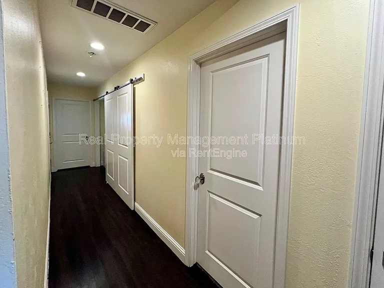 1111 W San Jose Ave — Photo 15