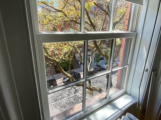 Rented by Nest Seekers International | media 33