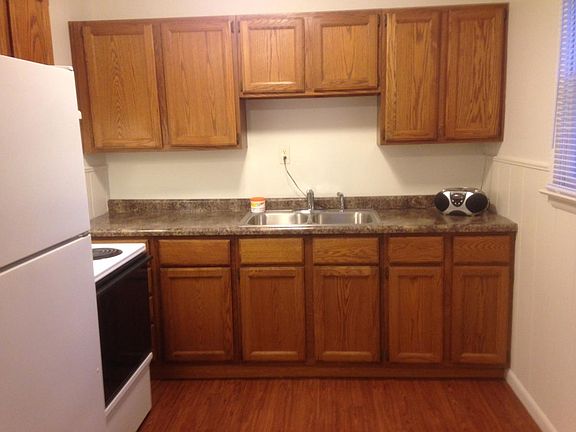 4th image of 3243 Mars Hill St
