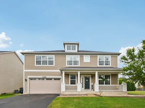 2465 Heron Ln, Wauconda, IL 60084