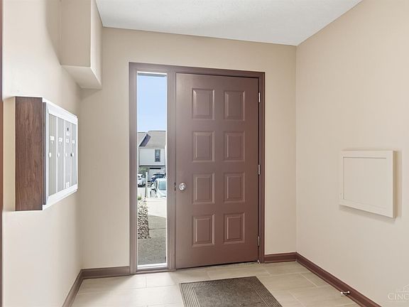 5th image of 7274 E Galbraith Rd APT C