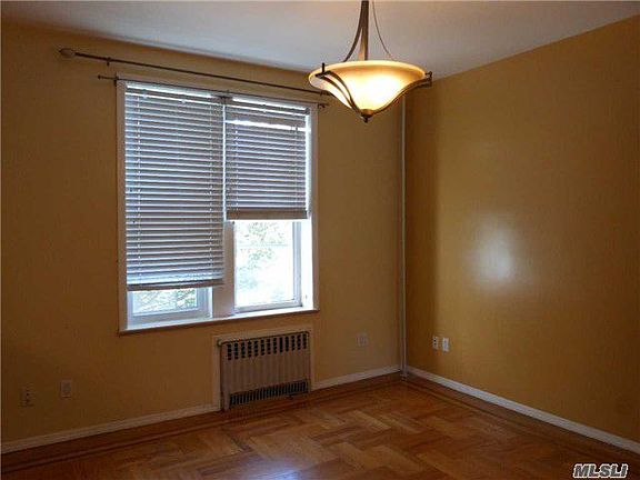 4th image of 4730 46th St APT 2R