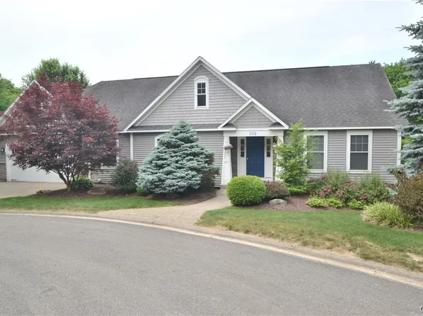 105 Starksboro Dr, Camillus, NY 13031