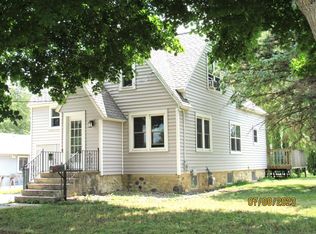 524 E Water St, Lake Mills, WI 53551