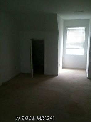 5th image of 1708 Oriole Ct