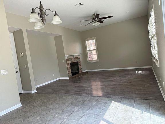 5th image of 1742 Edmon Way