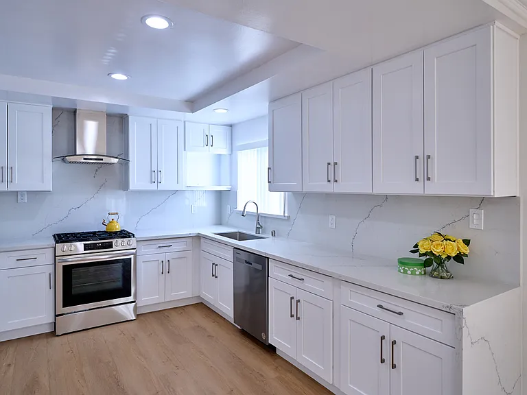 Unit 32 - 3 Bedroom, 2 Bathroom, 1800 sqft