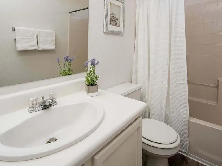 4008 E Melinda Ln — Photo 14